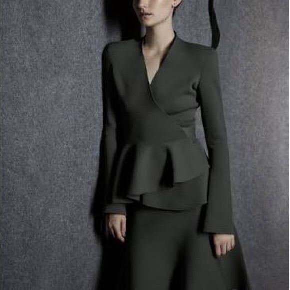 Scanlan Theodore Crepe Knit - Olive Gray Wrap Blazer - Picture 3 of 3